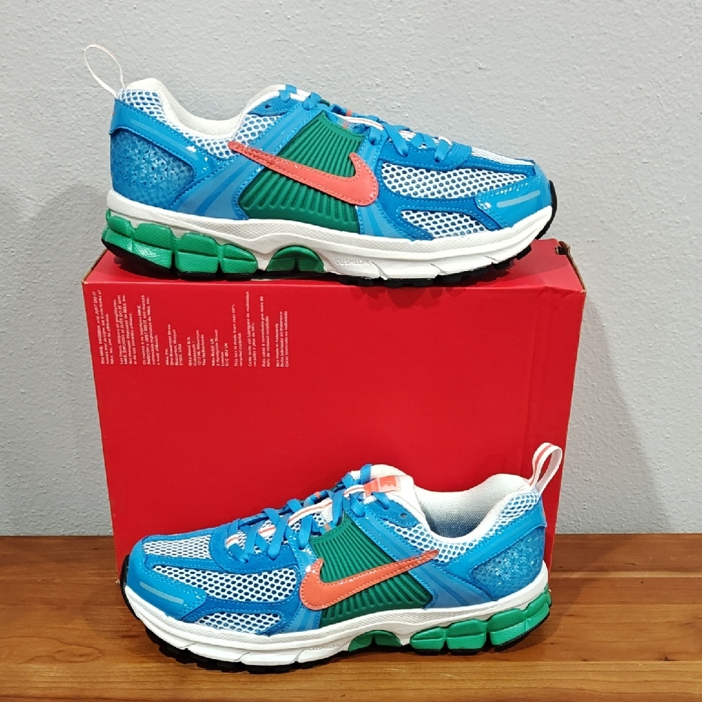 Nike Vomero 5 'Unoversity Blue Stadium Green Summit White Magic Ember' (GS)